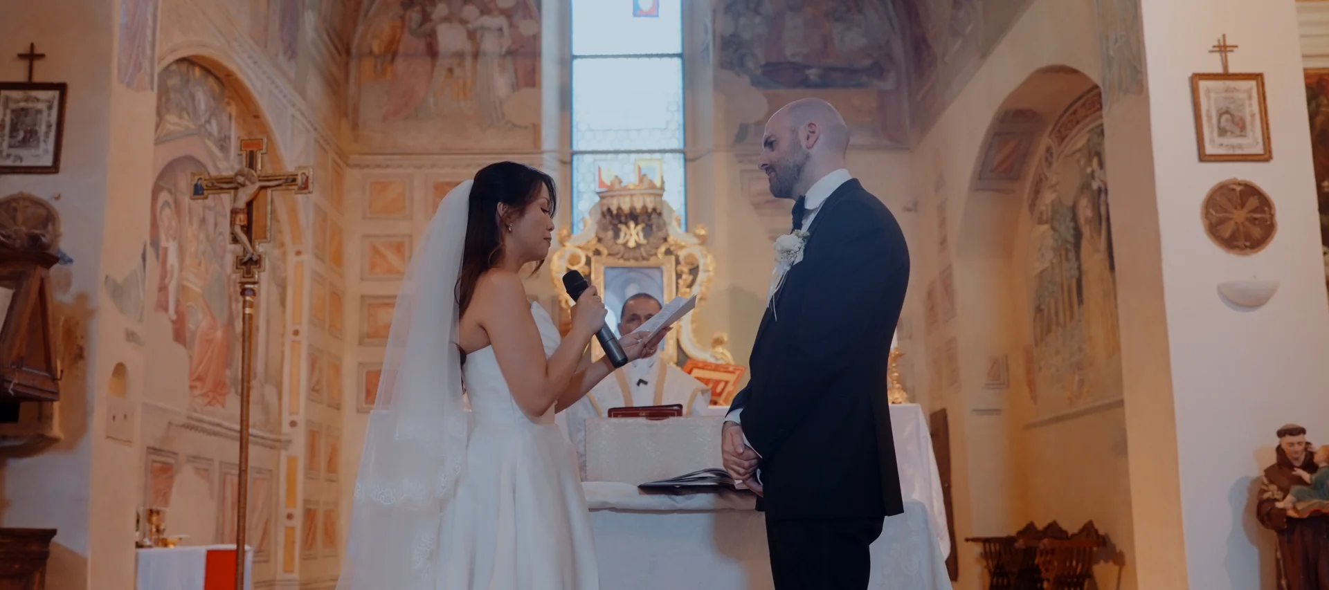 Wedding ceremony near Villa Bellaria in Campagnatico