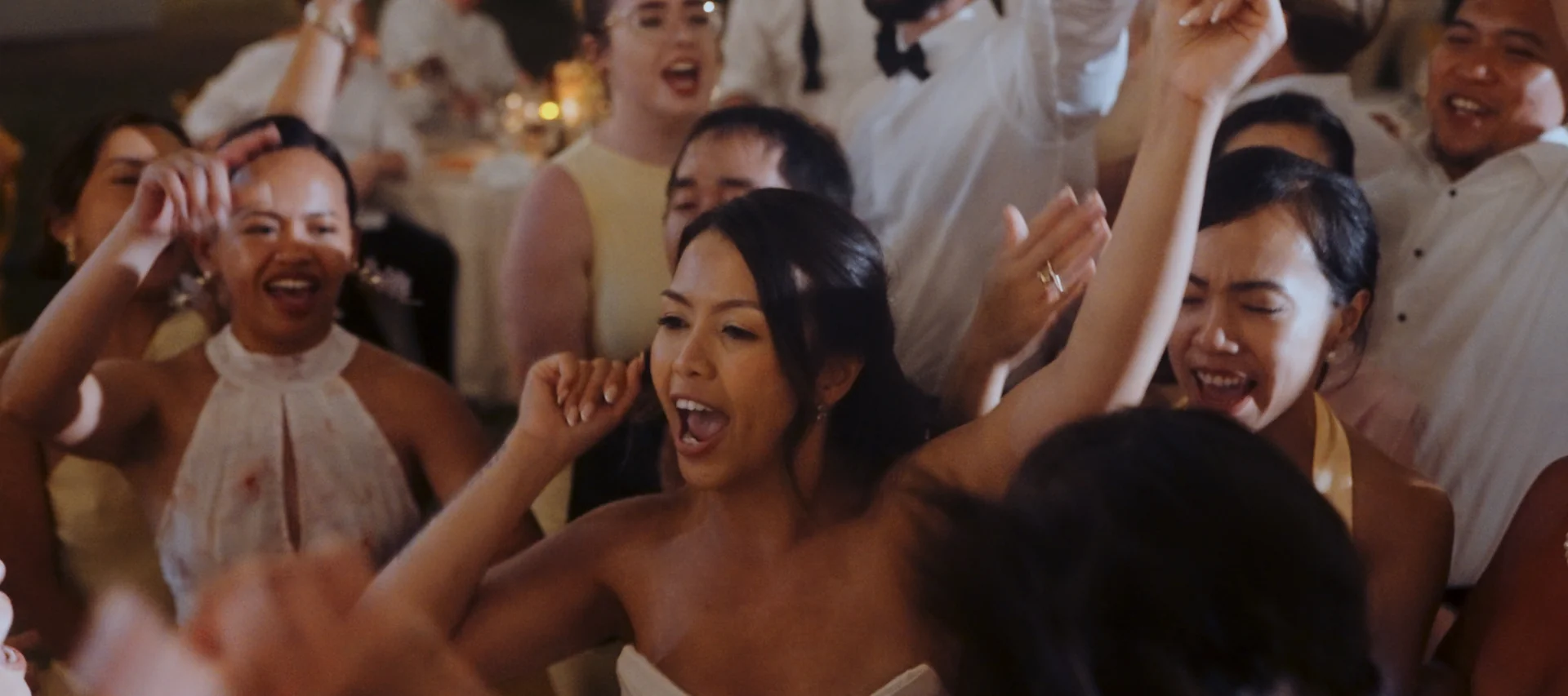 Destination wedding party at Villa Bellaria in Tuscany